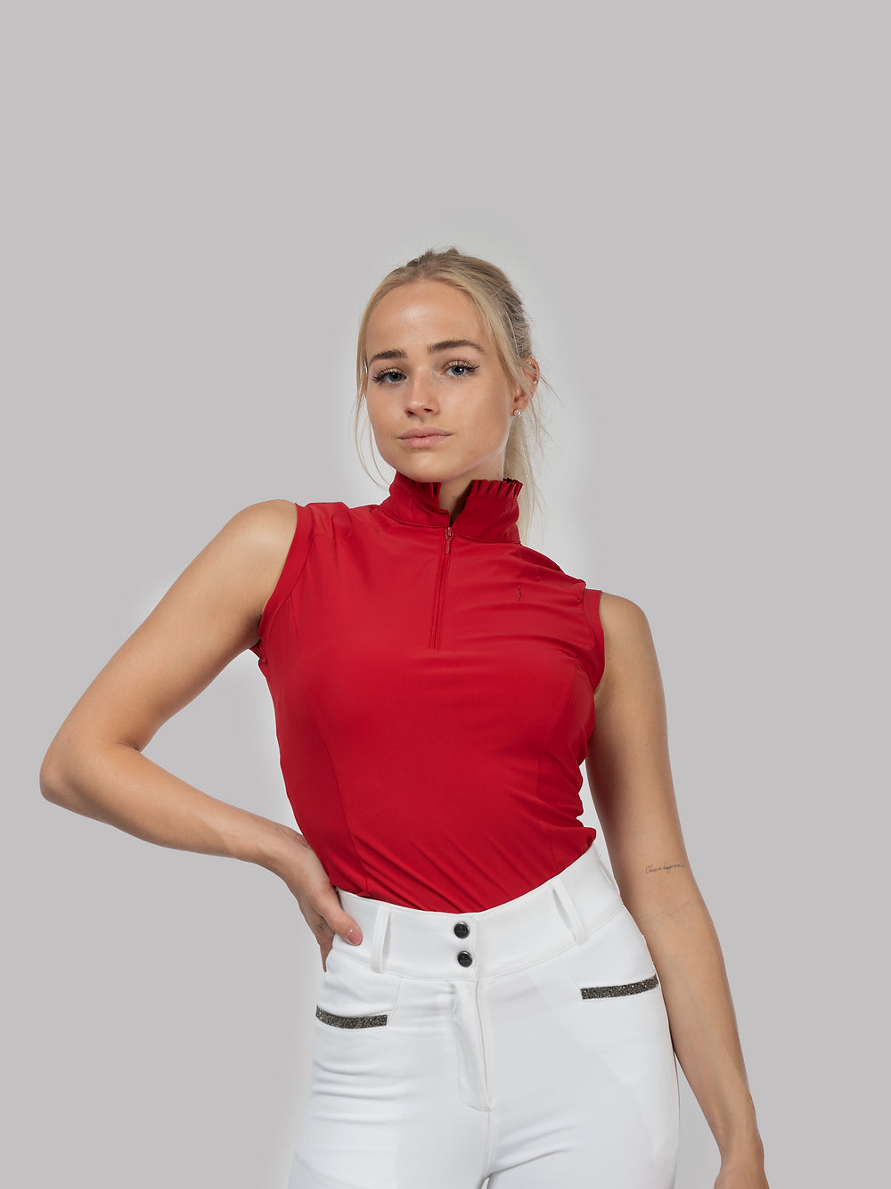 Aviar Sleeveless Zip-up Ruffle Shirt in Red