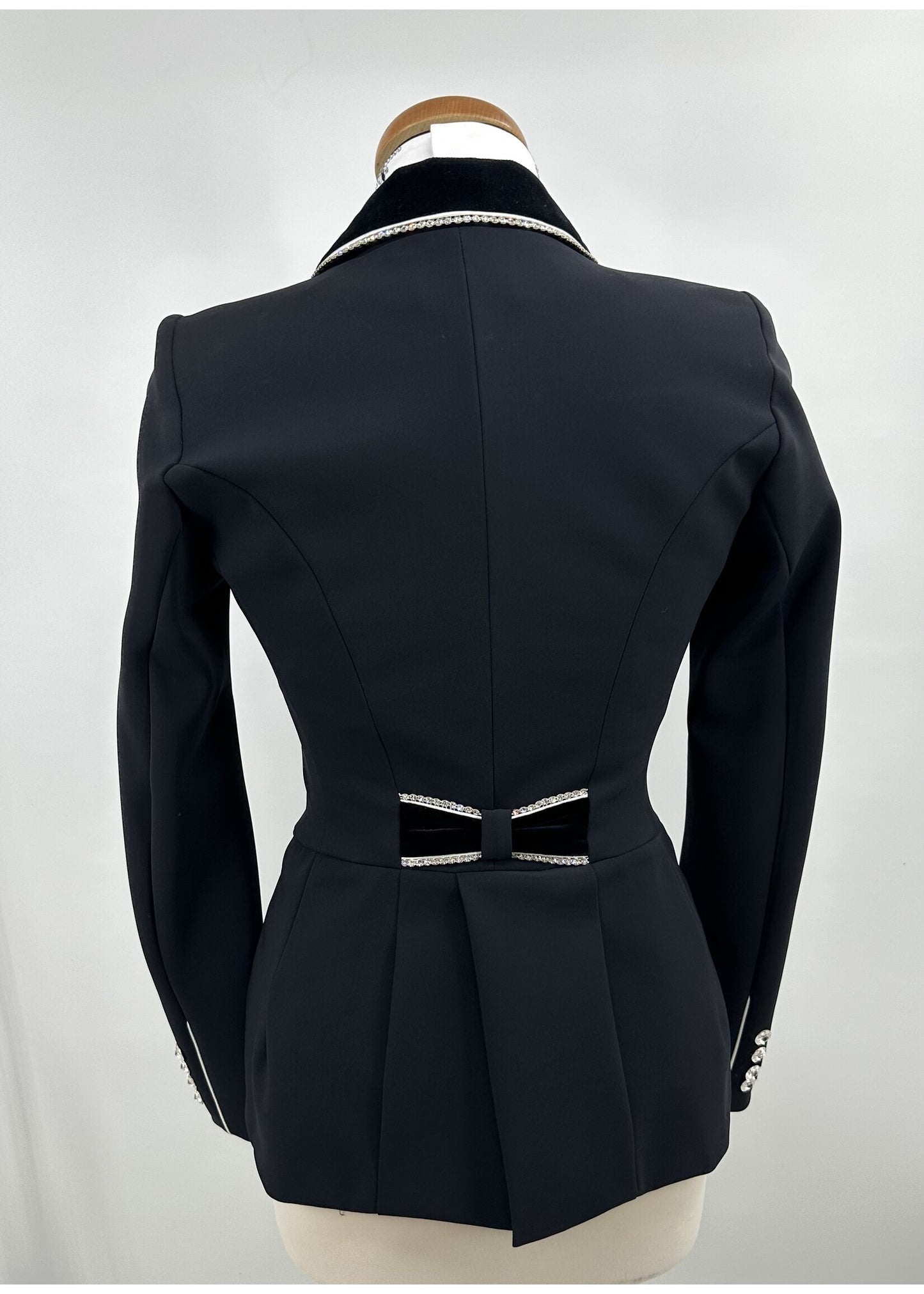 Lamantia Couture verkorte slipjas zwart-wit classic velvet