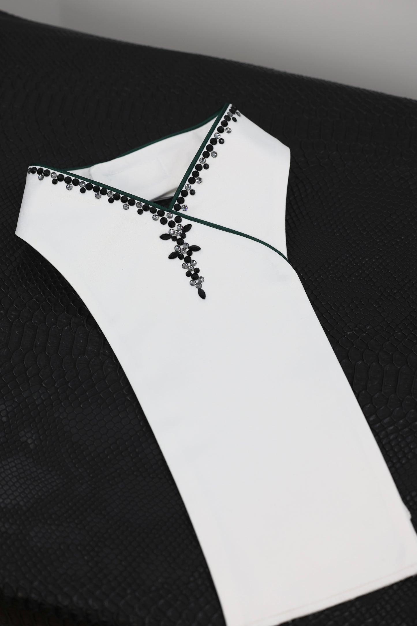 Swarovski Plastron Lamantia Hunter
