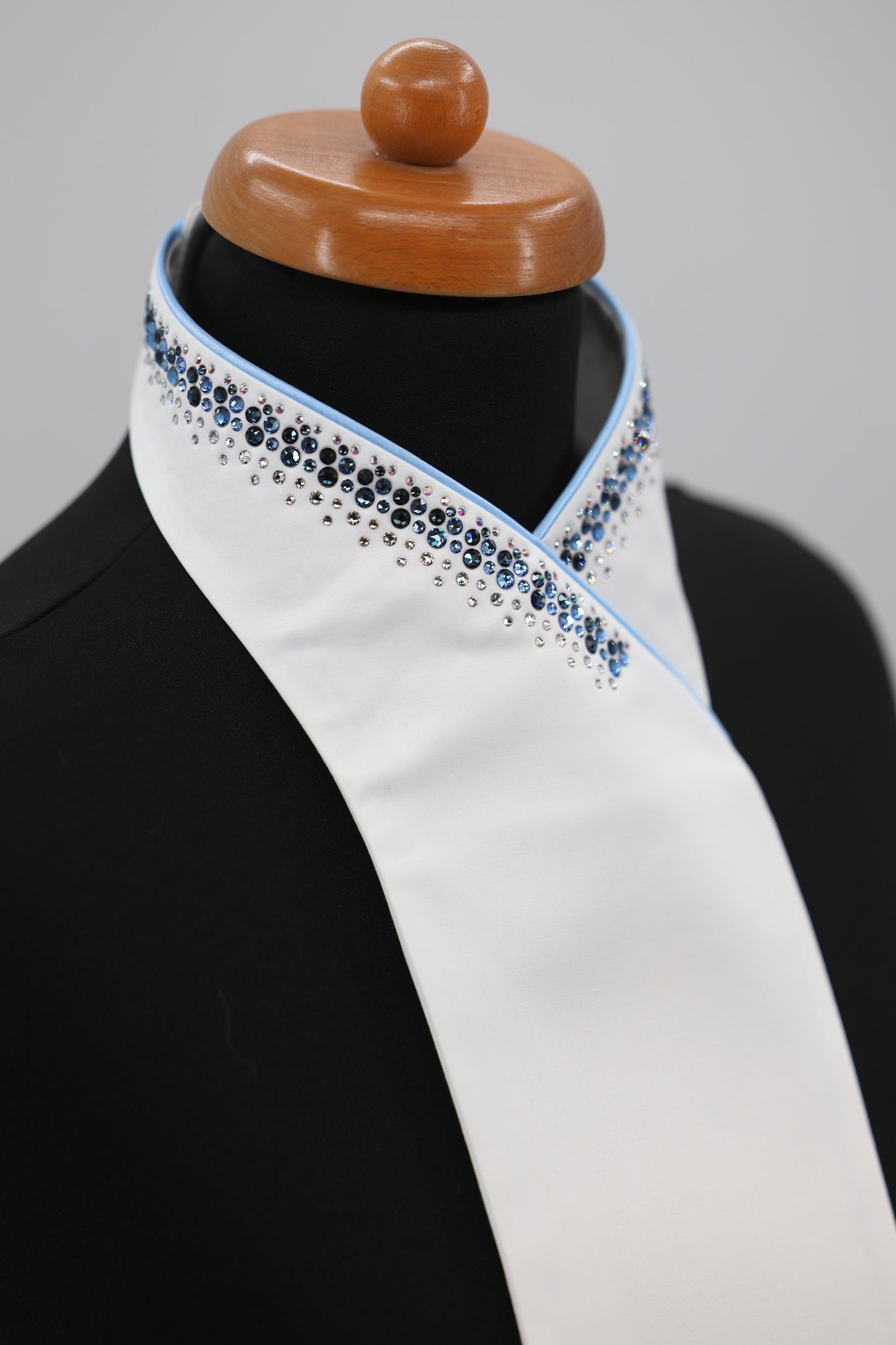 Swarovski Plastron Lamantia Ice Blue