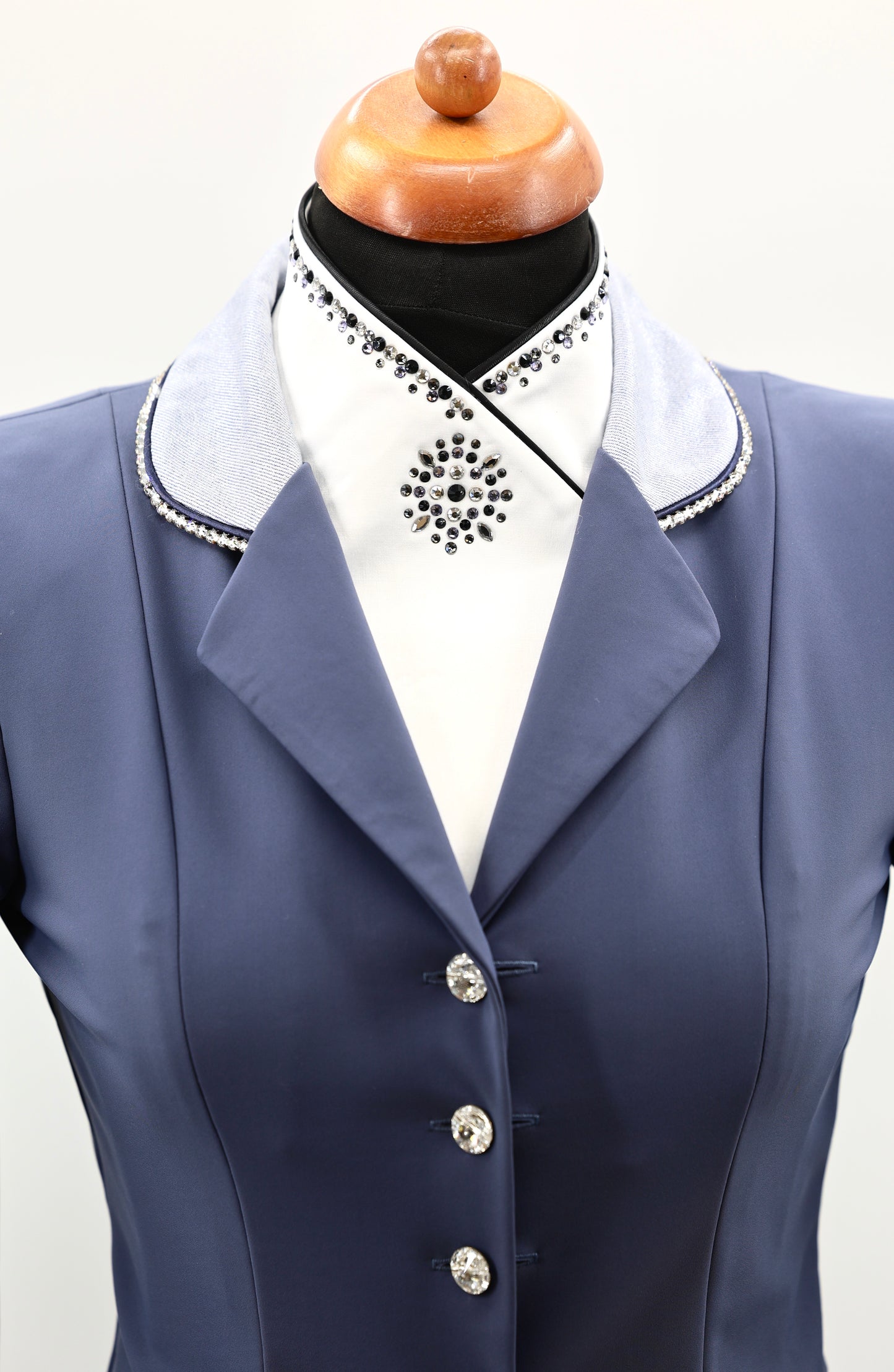 Swarovski Plastron Lamantia Crystal Flower Lavender