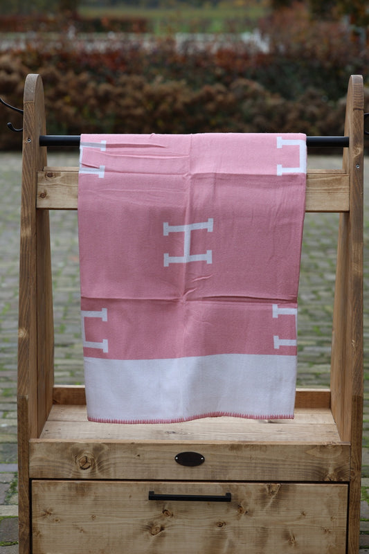 Horses and Lifestyle luxe H Plaid Pink