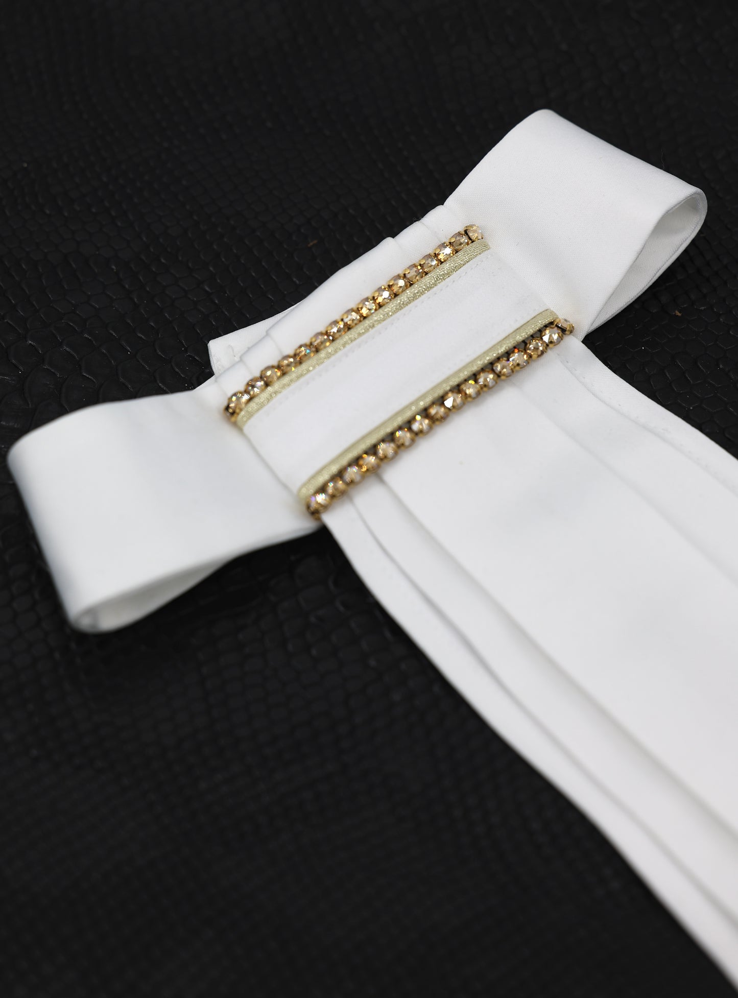 Swarovski plastron Classic LCN Gold plus