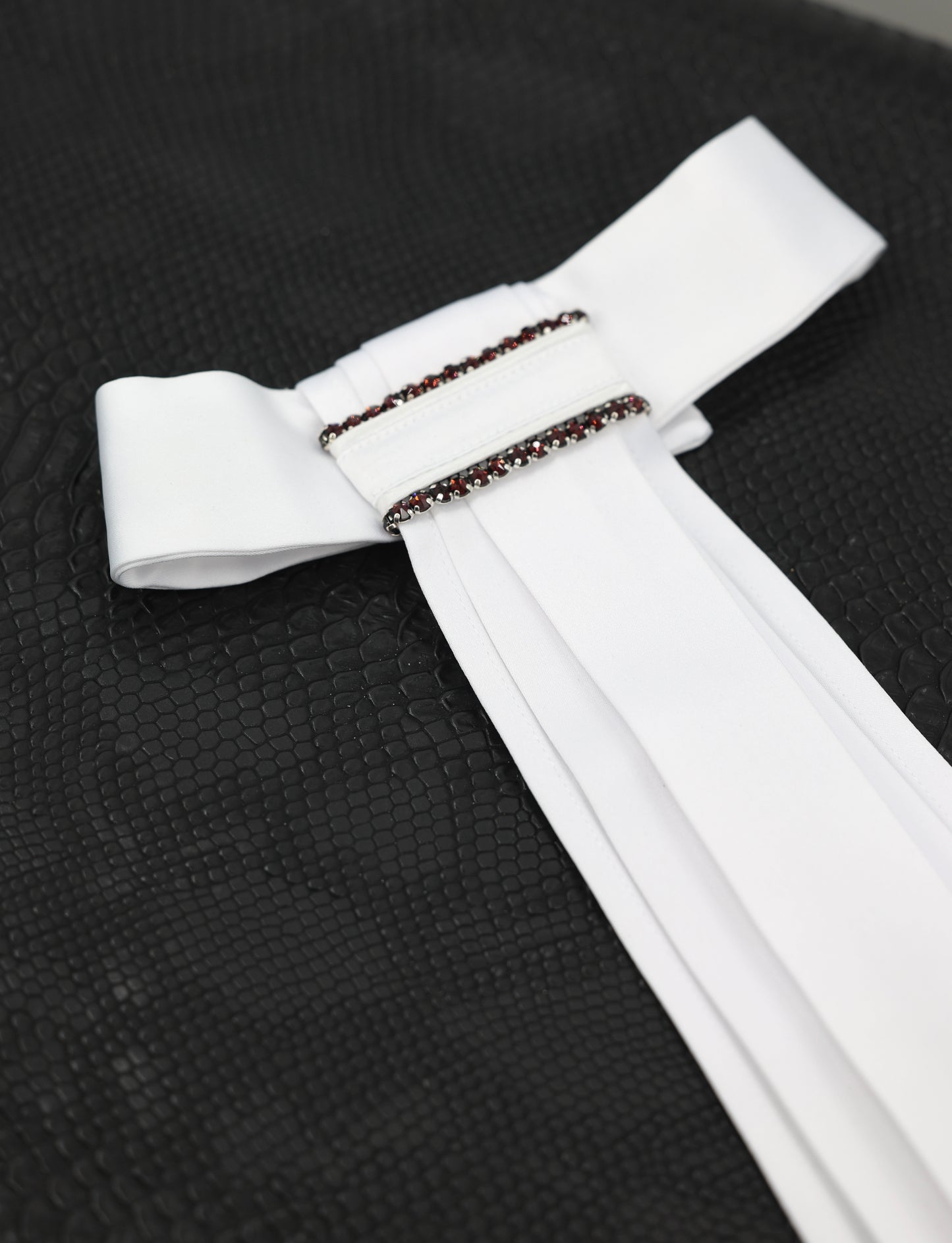 Swarovski plastron Classic LCN Burgundy