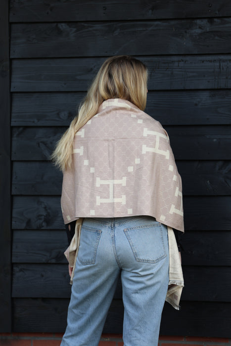 Horses and Lifestyl H Scarf Taupe