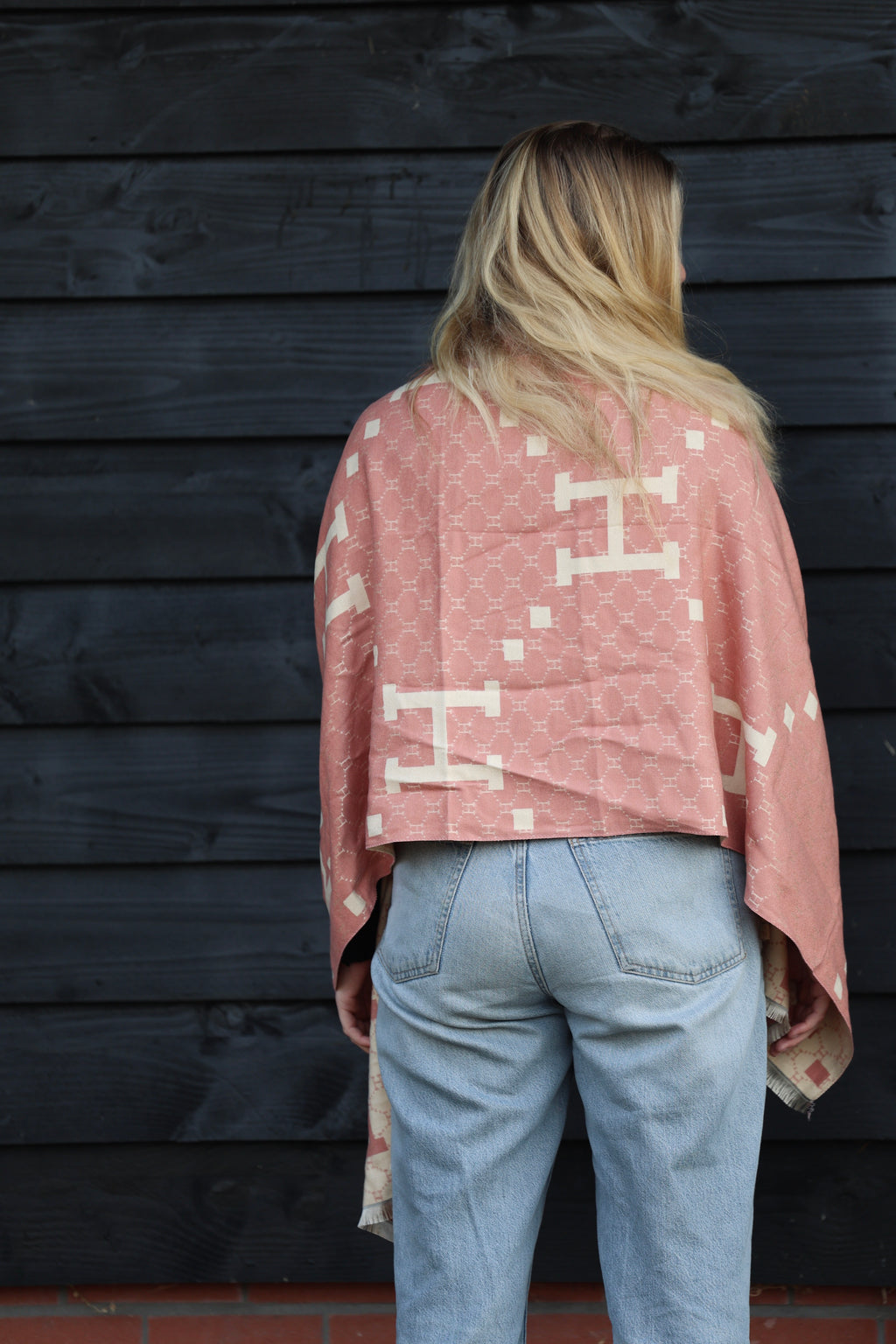 Horses and Lifestyl H Scarf Pink