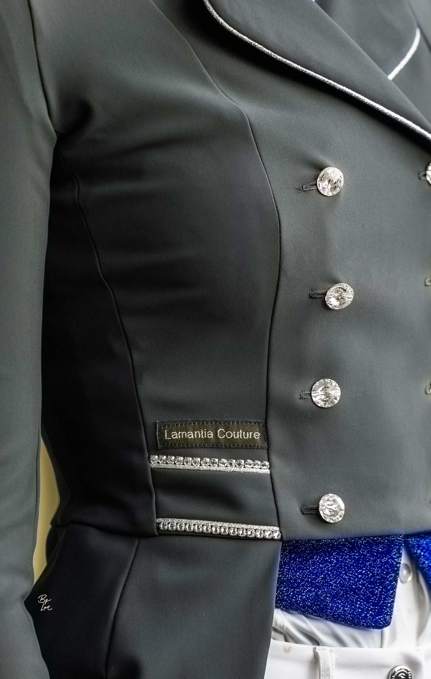 DEMO Lamantia Couture Mini Frack LE Royal Blue MAAT 32