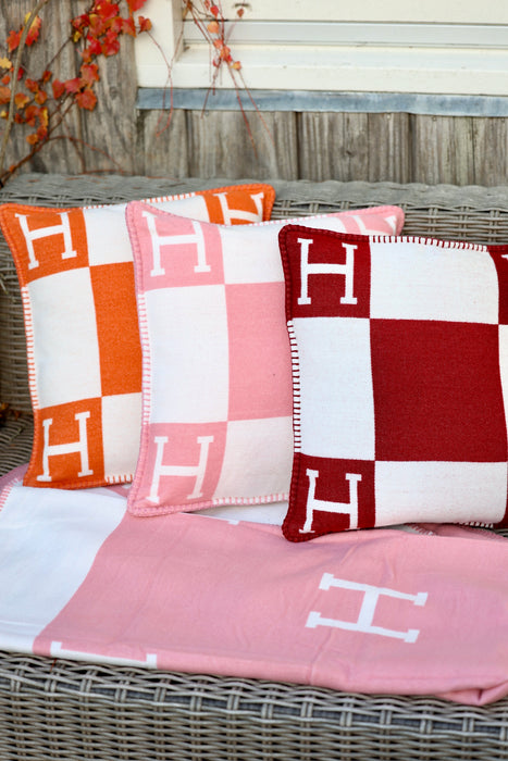 Horses and Lifestyle Pillow H Bordeaux