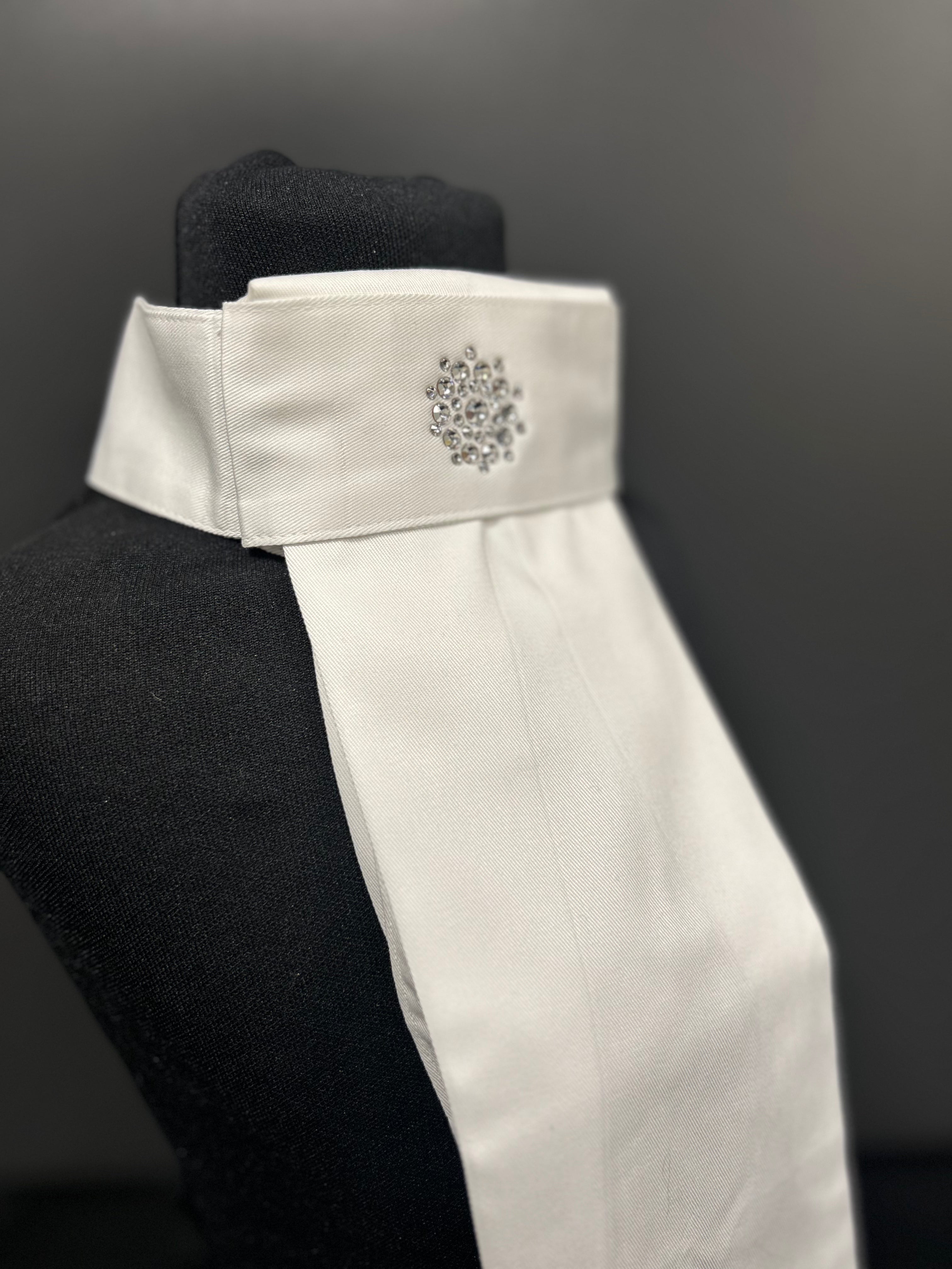 Plastron NoConcept Swarovski