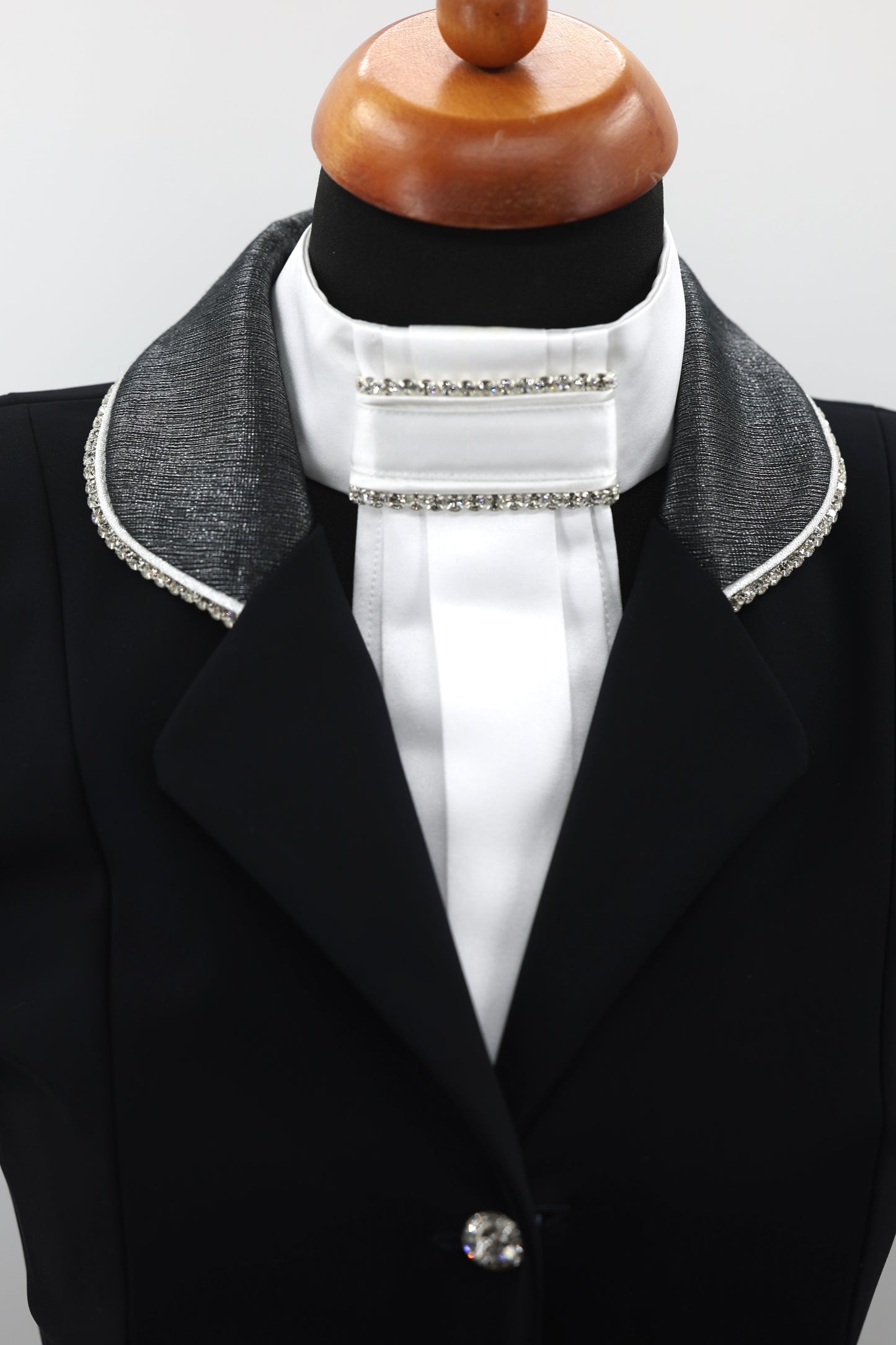 Swarovski plastron Classic LCN White