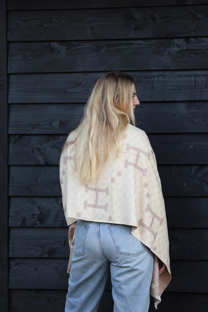 Horses and Lifestyl H Scarf Taupe