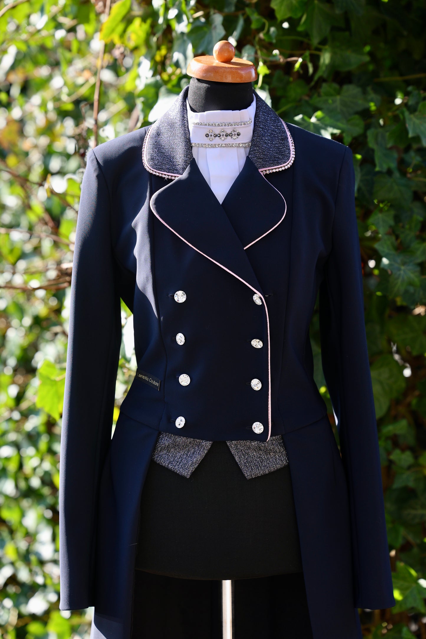 DEMO Lamantia Couture Frack LE rose lover MAAT 38