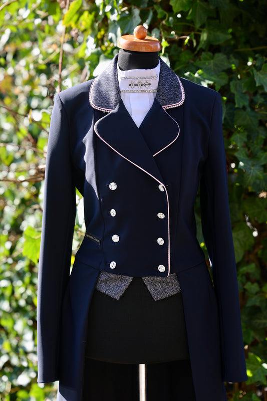 DEMO Lamantia Couture Frack LE rose lover MAAT 38