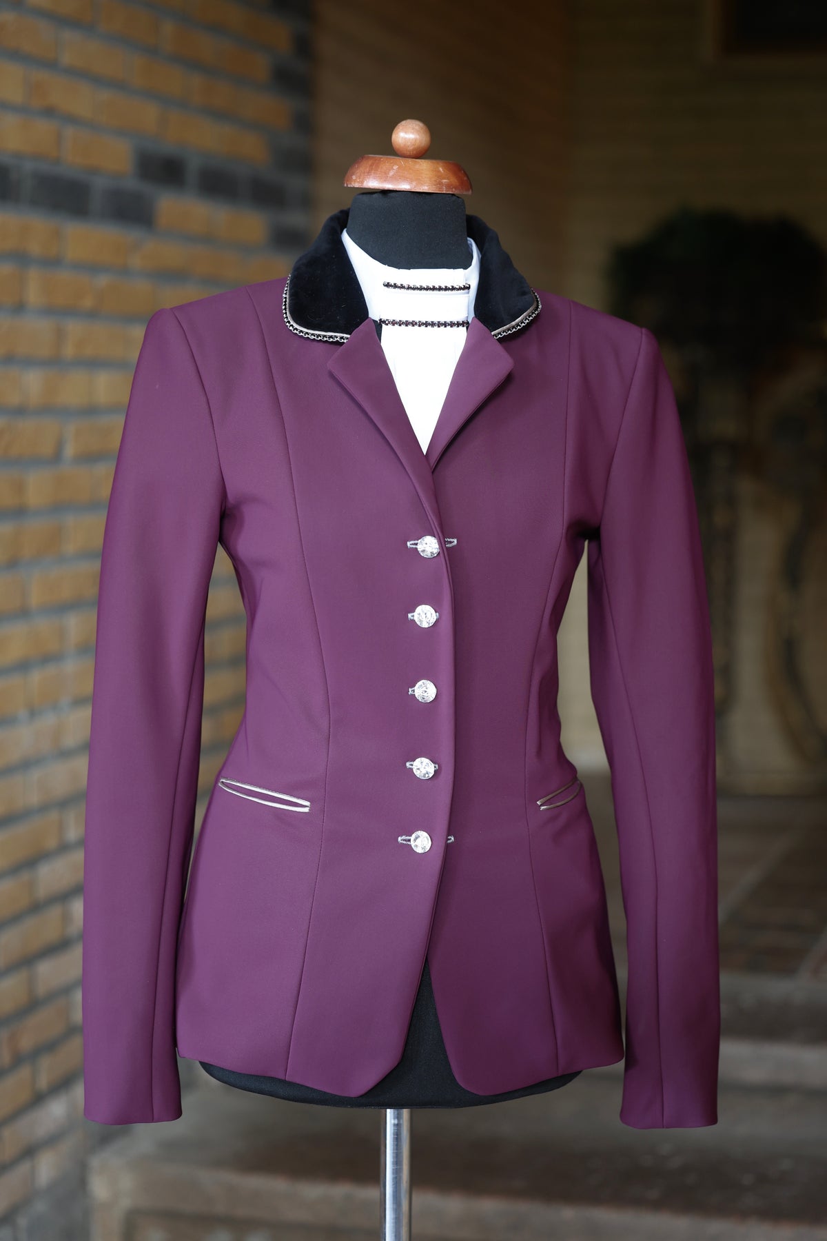 Demo Burgundy Velvet sportive maat 36