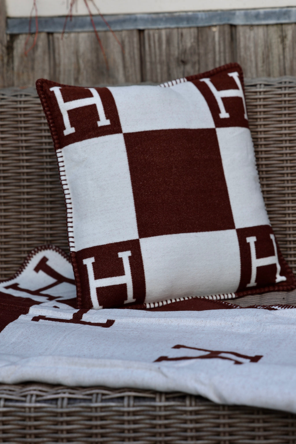 Horses and Lifestyle Pillow H Brown