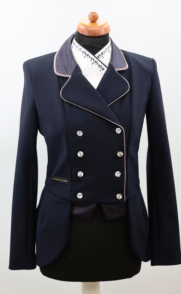 DEMO Lamantia Couture Mini Frack Rose Blue MAAT 40