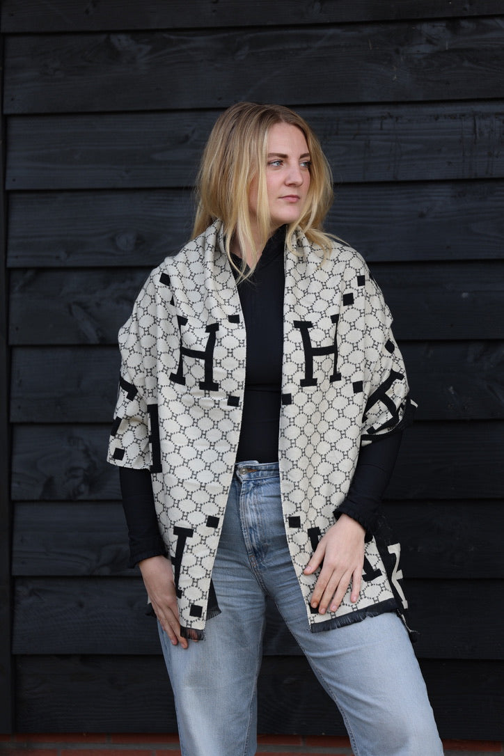 Horses and Lifestyl H Scarf Black