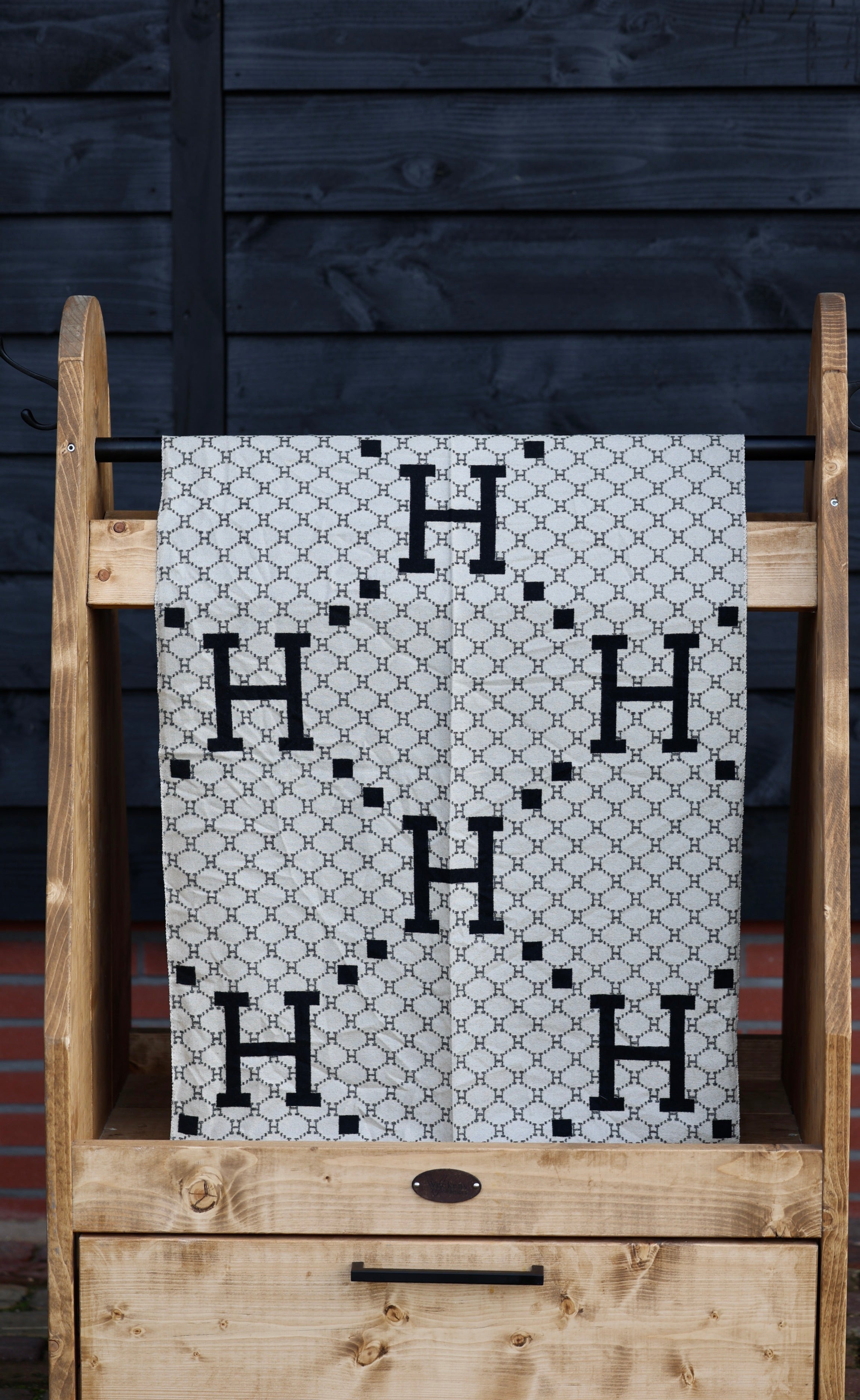 Horses and Lifestyl H Scarf Black