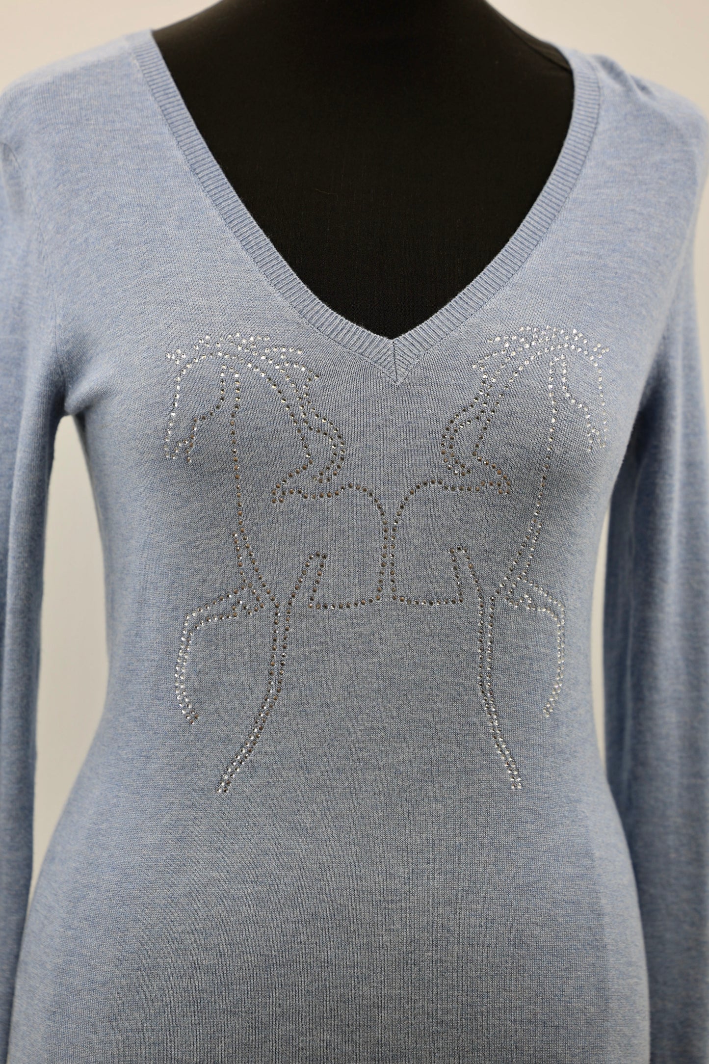 Equestrian Style NoConcept Signature Swarovksi V-Hals Blauw