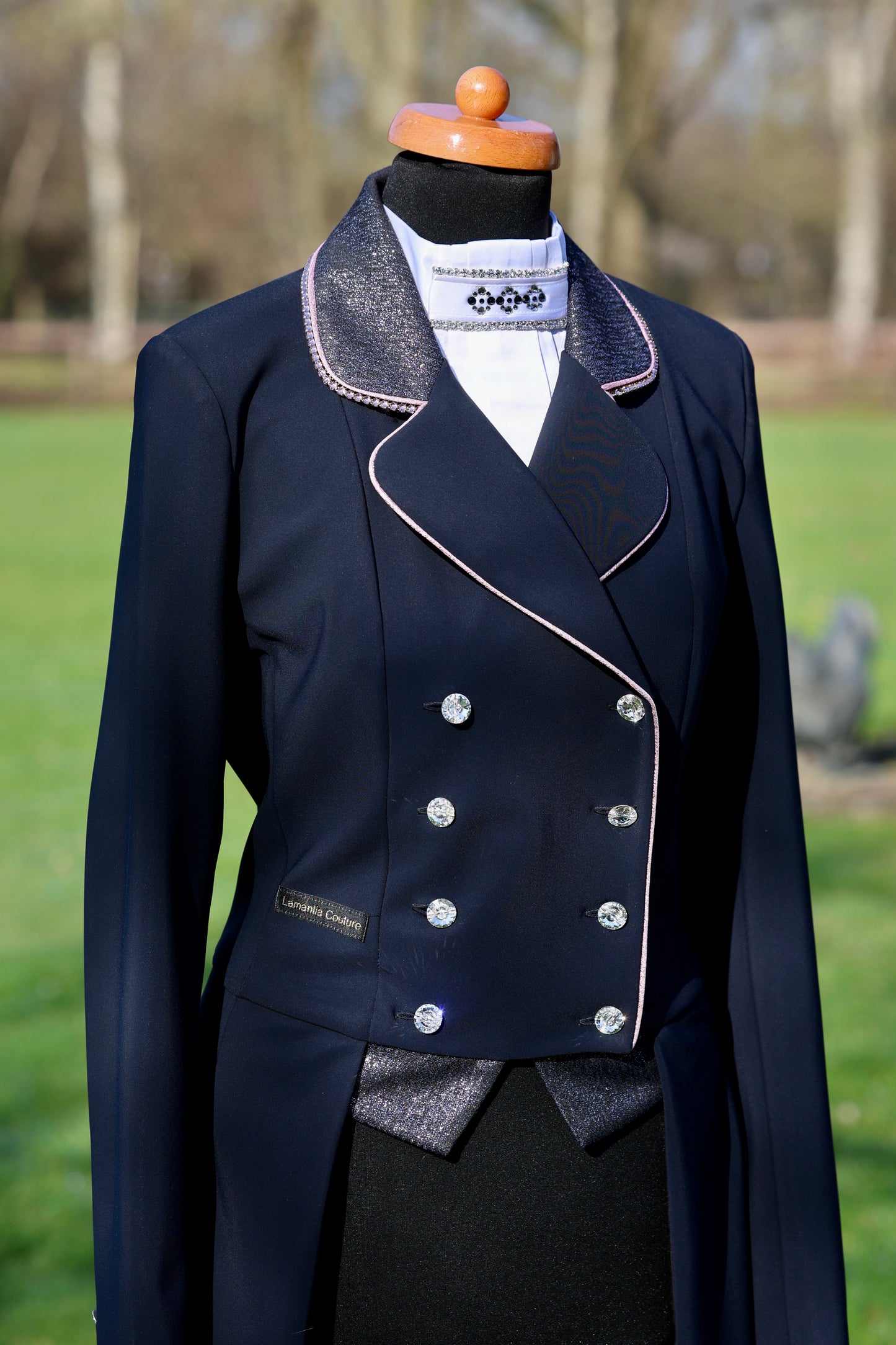 DEMO Lamantia Couture Frack LE rose lover MAAT 38