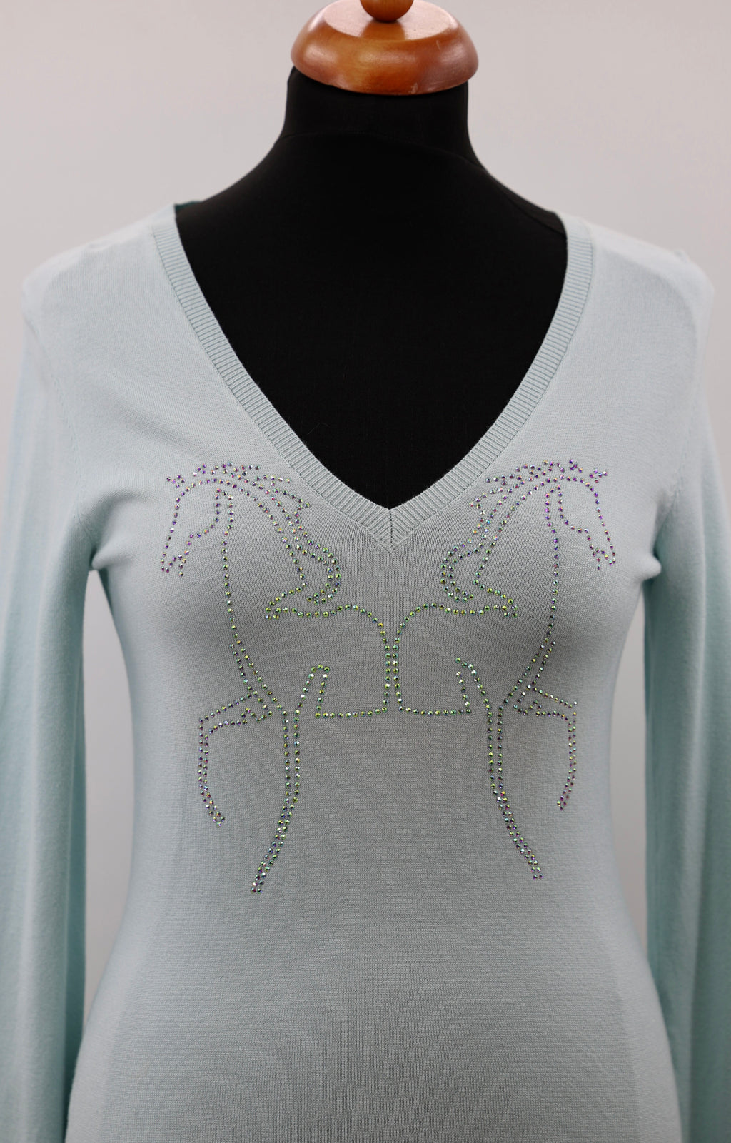 Equestrian Style NoConcept Signature Swarovksi V-Hals Mint