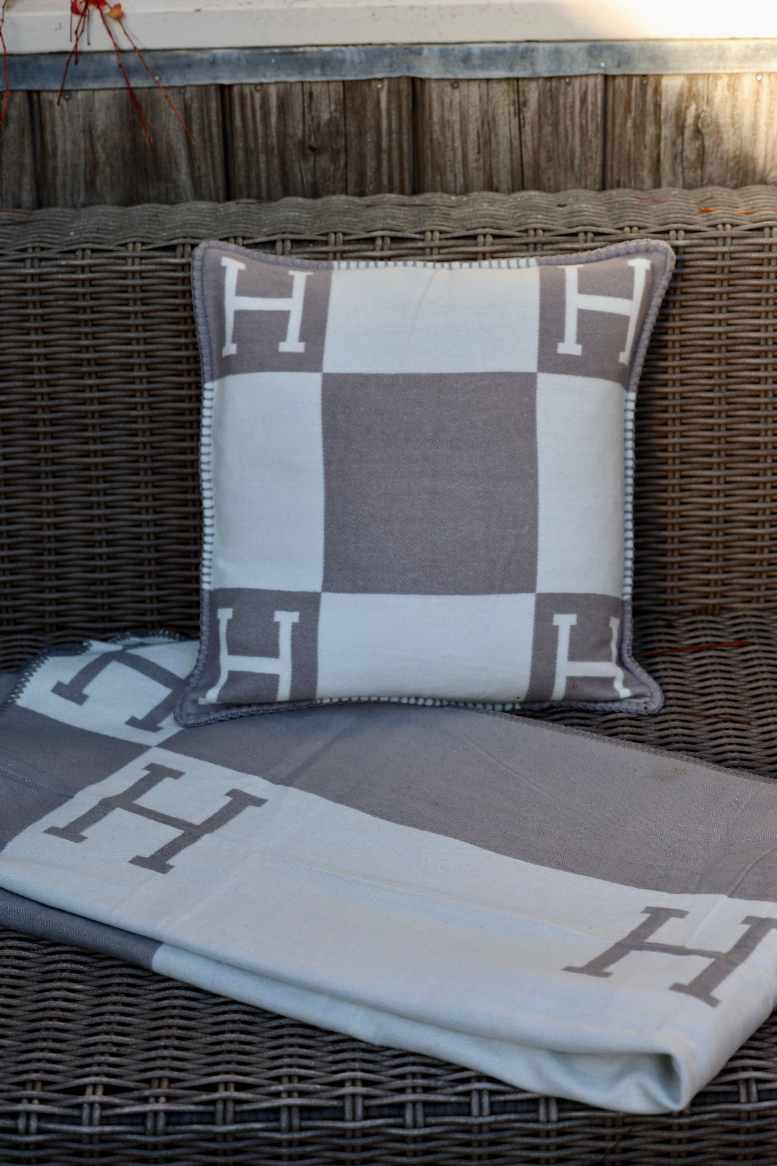 Horses and Lifestyle Pillow H Grey