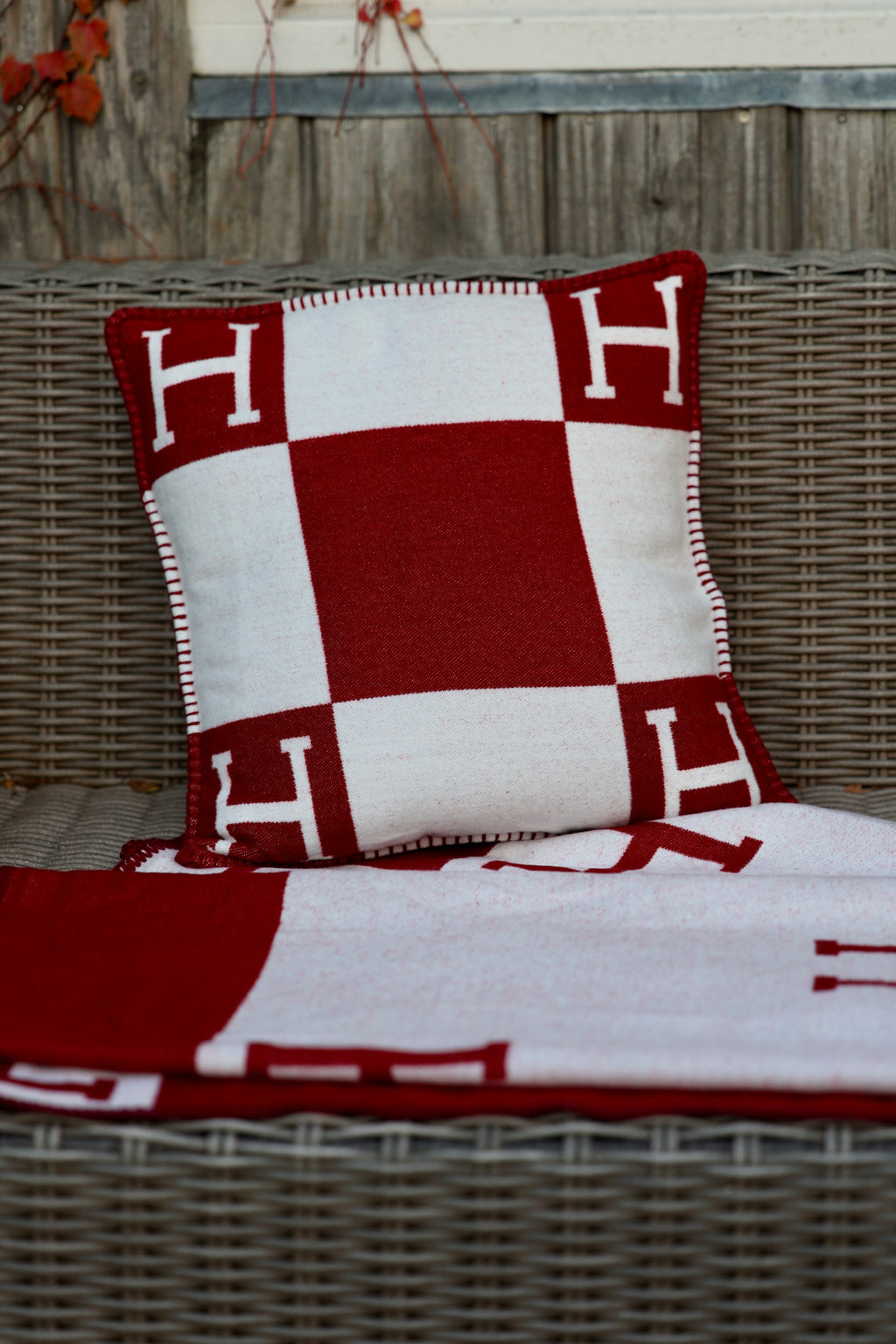 Horses and Lifestyle Pillow H Bordeaux