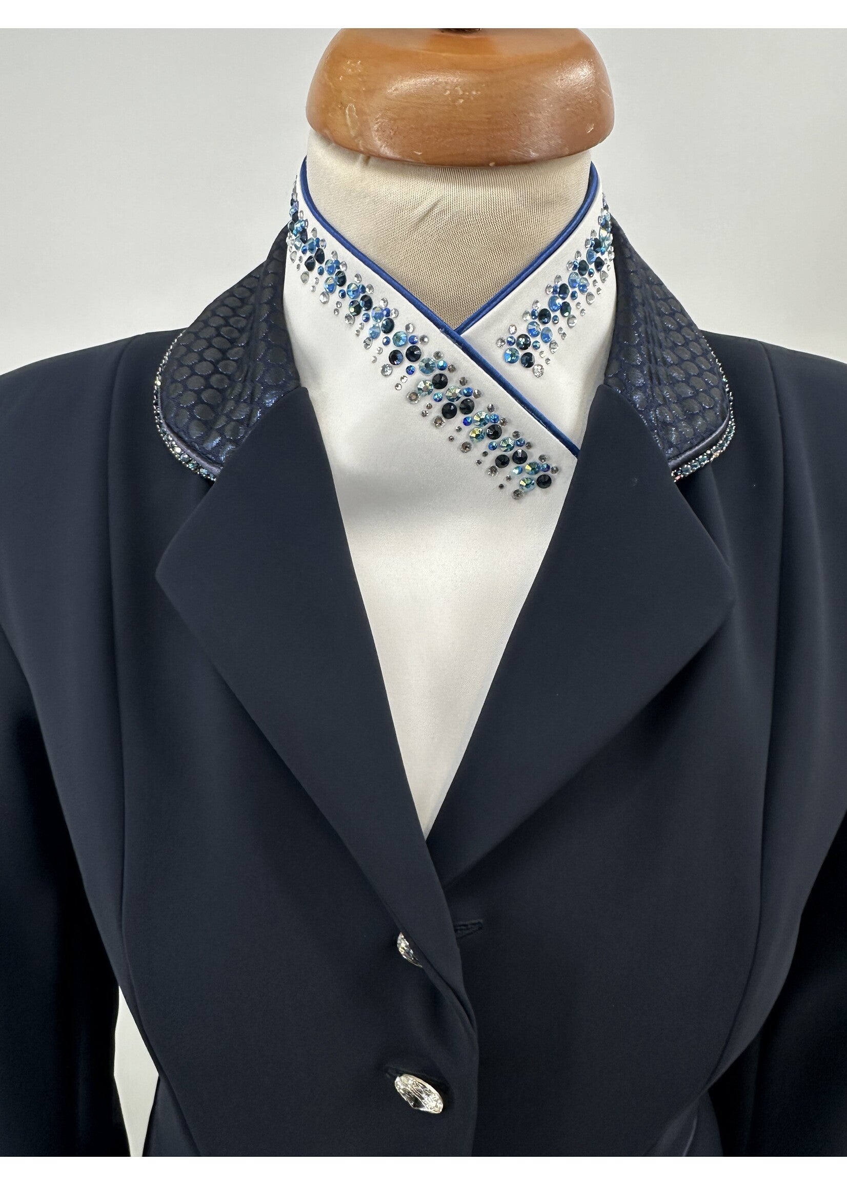 Plastron swarovski Plastronique by Lamantia classic crystal blue