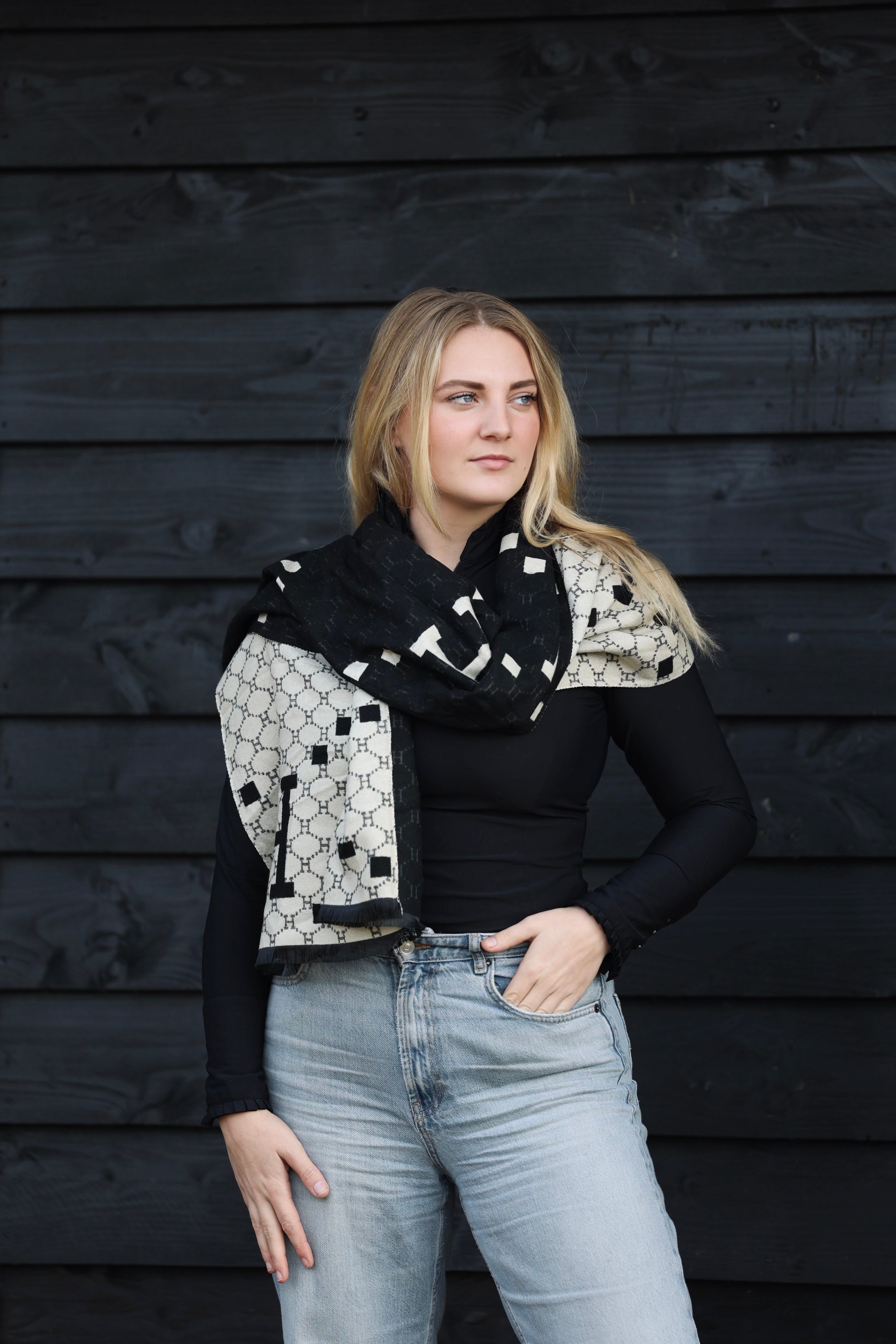 Horses and Lifestyl H Scarf Black