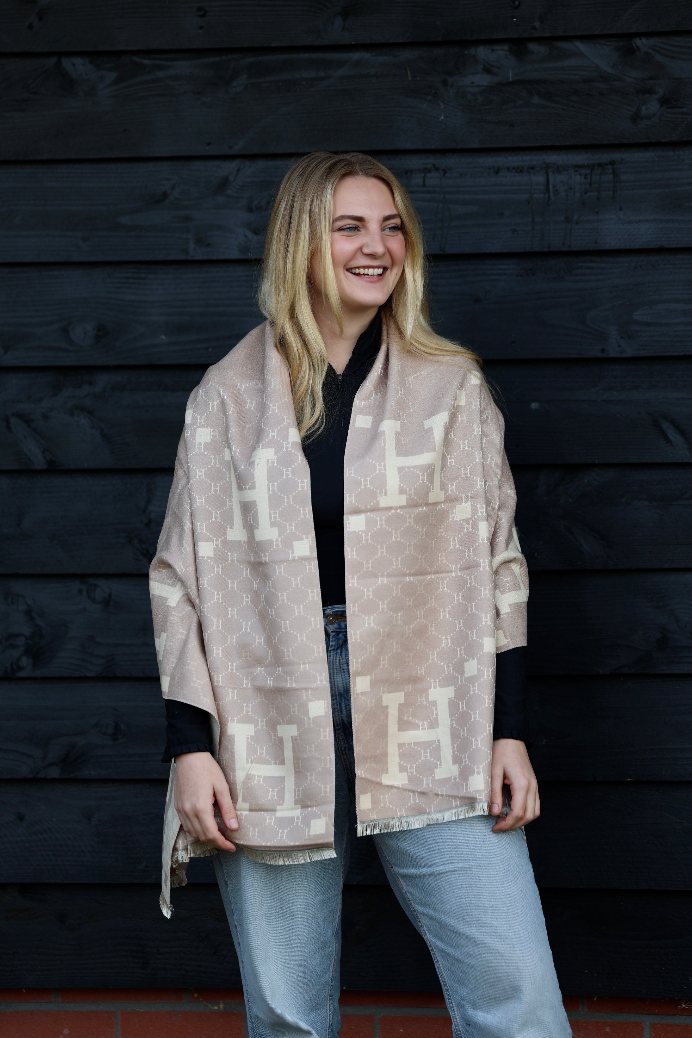Horses and Lifestyl H Scarf Taupe