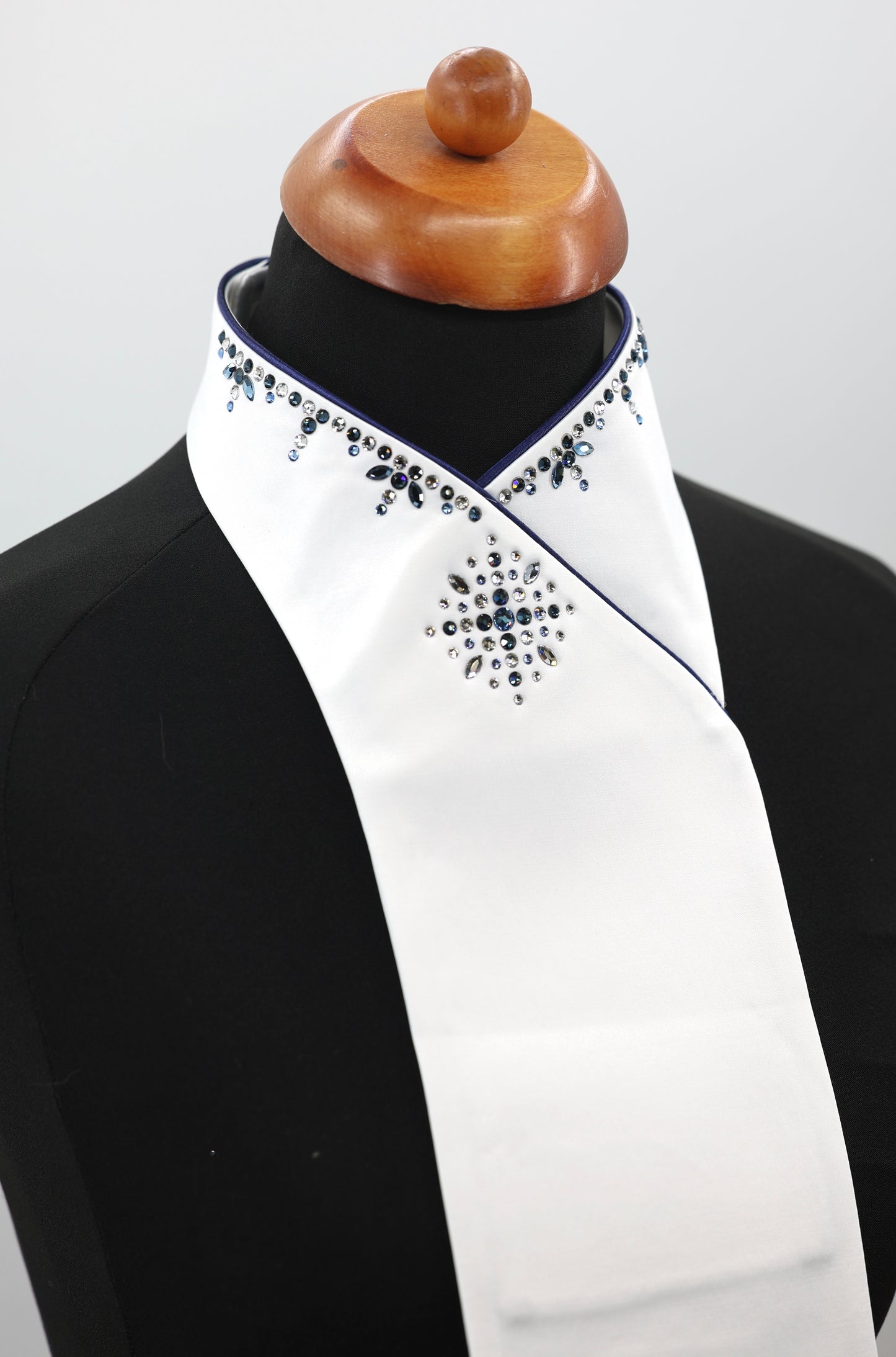 Swarovski Plastron Lamantia 3 Color Blue Star