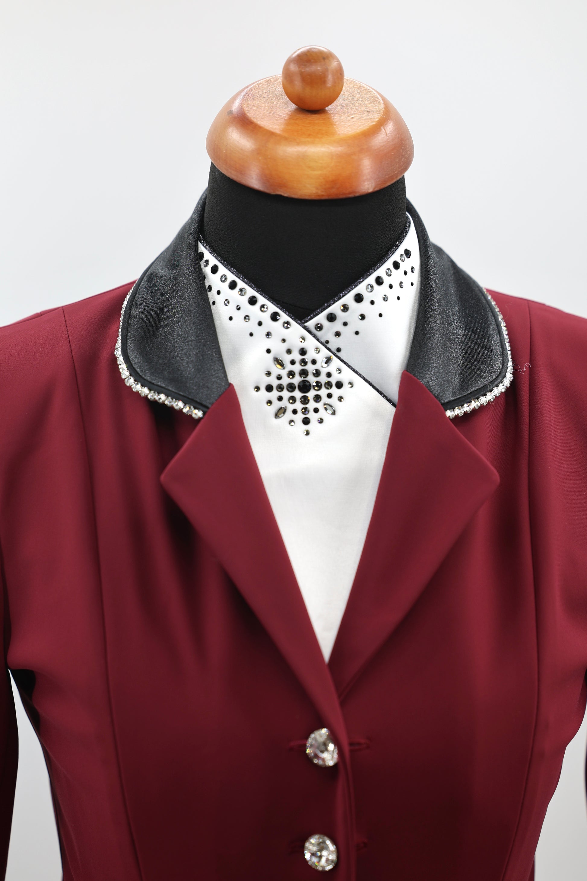 Swarovski Plastron Lamantia 3 color black Star