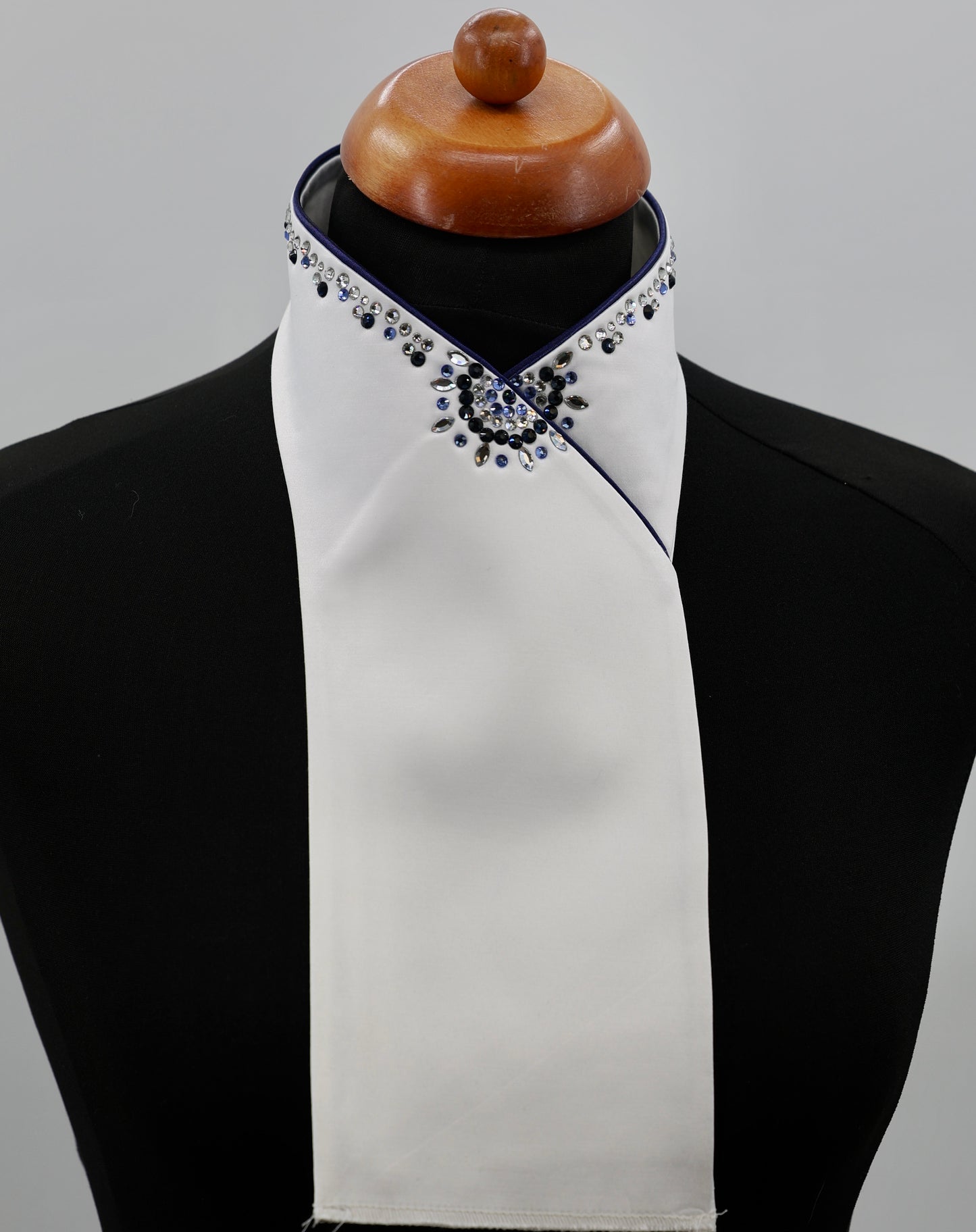 Swarovski Plastron Lamantia Crystal Spring Blue