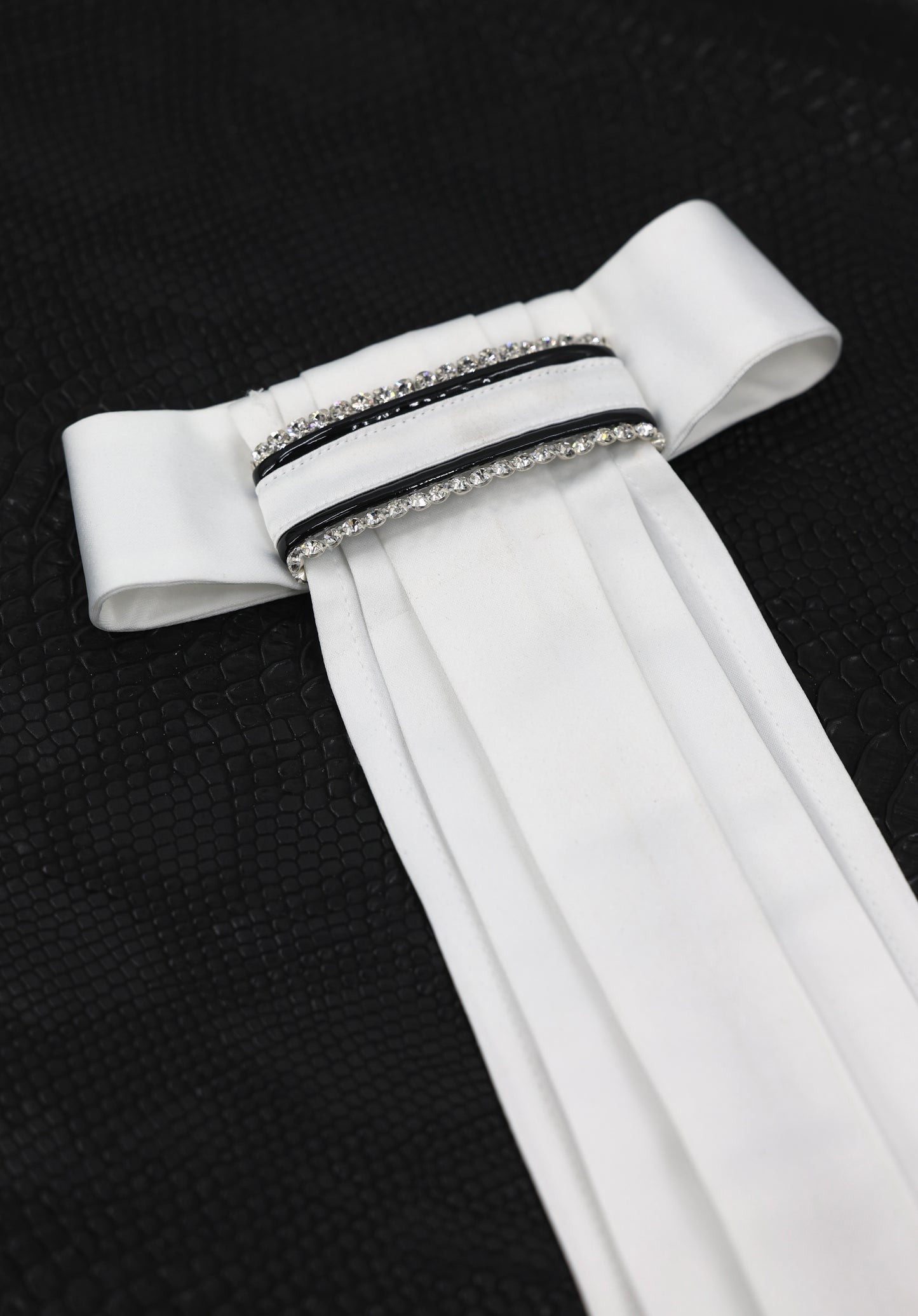 Swarovski Plastron patent