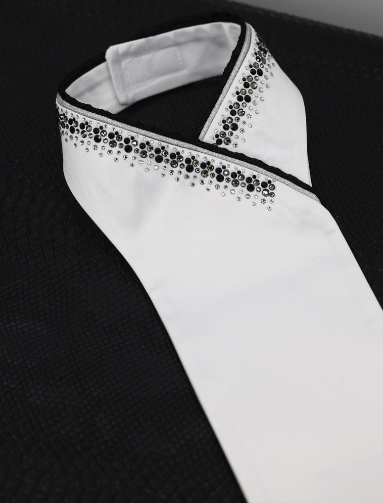 Swarovski Plastron Lamantia Black crystal Texture